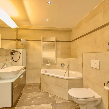 Alpin & Seeresort 30 - By Alpen * Zell am See